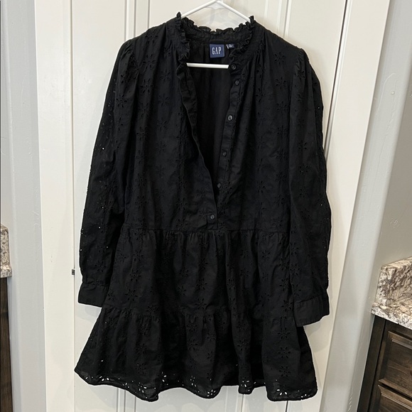 GAP Dresses & Skirts - GAP Black Eyelet Button Dress